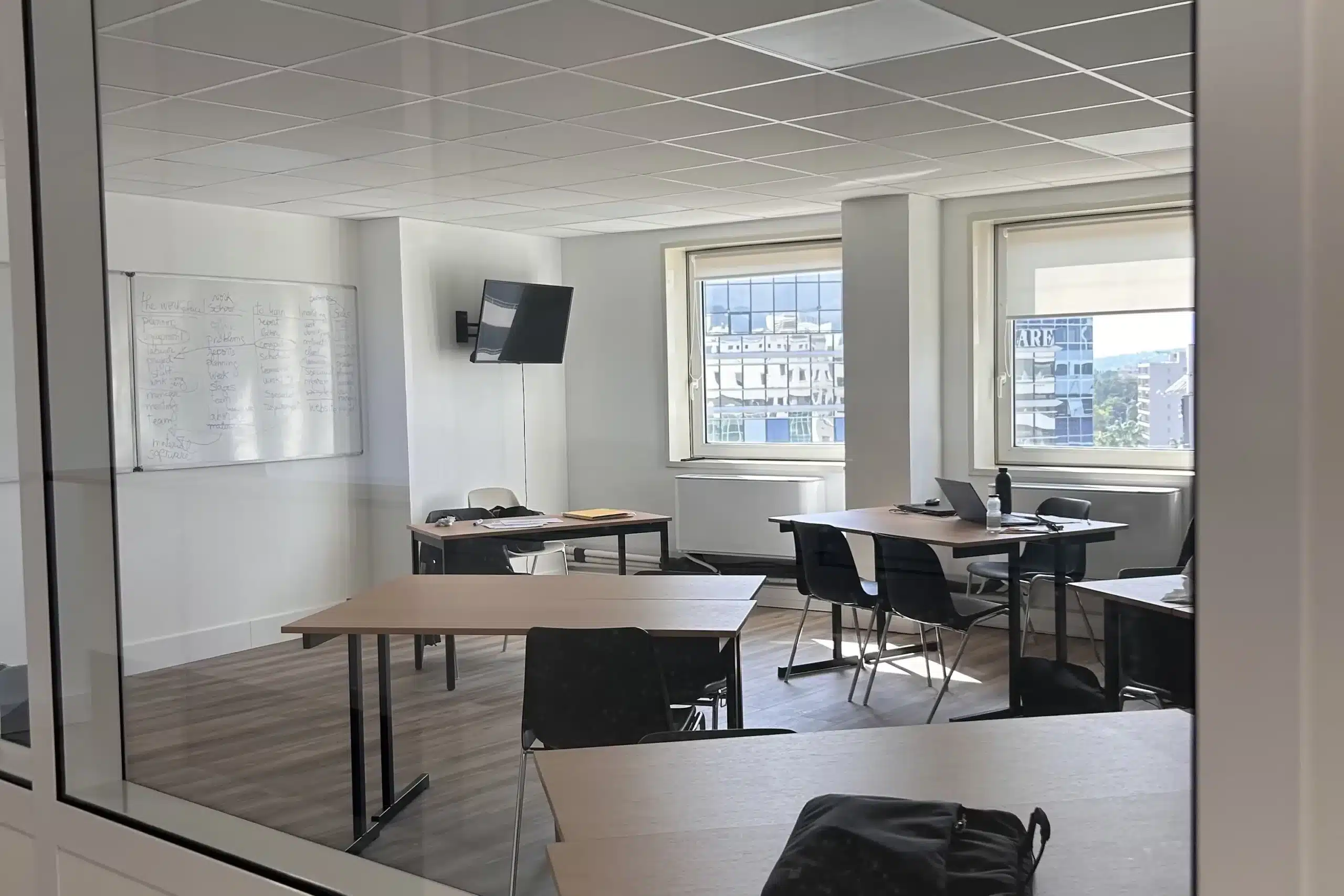 Photo d'une salle de classe du campus de Groupe Alternance à Nice.